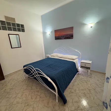 Perla Marina Trappeto (Sicily)
